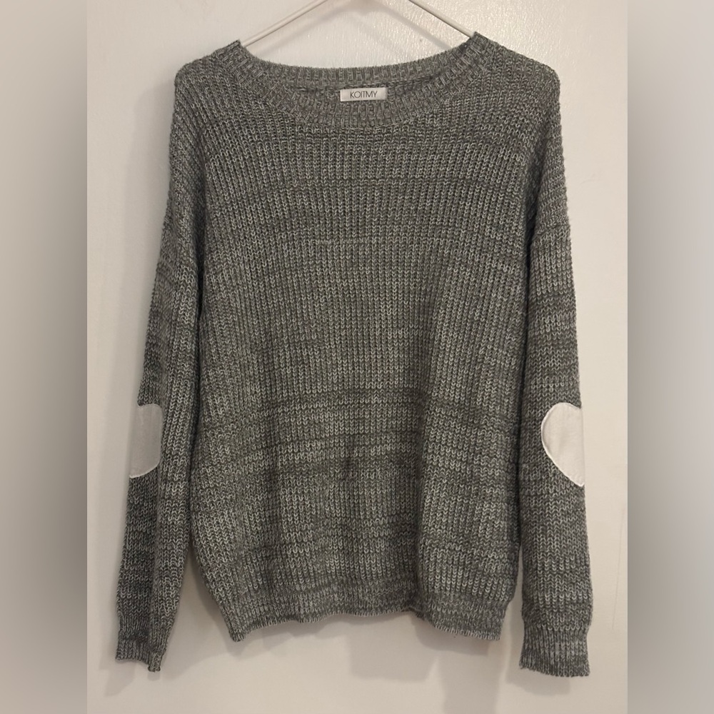 Women's Sweater. Lightweight. Heart Shape Elbow Patches